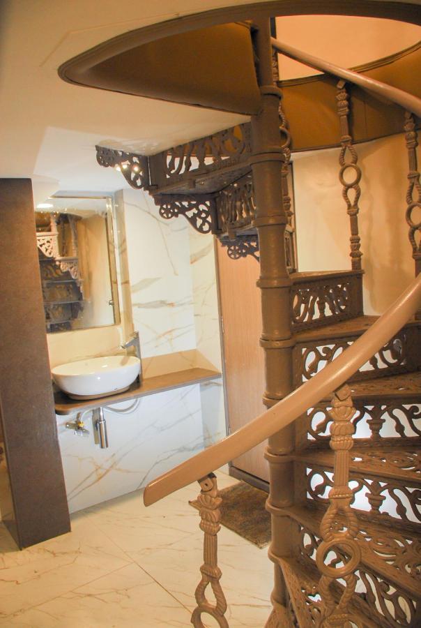 City Hotel Mumbai Eksteriør bilde